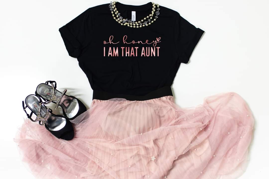 I AM that Aunt Designer Graphic Tees